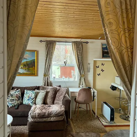 Senja - Charming Cottage By The Sea With Terrace And Fantastic View Finnsnes Exterior photo