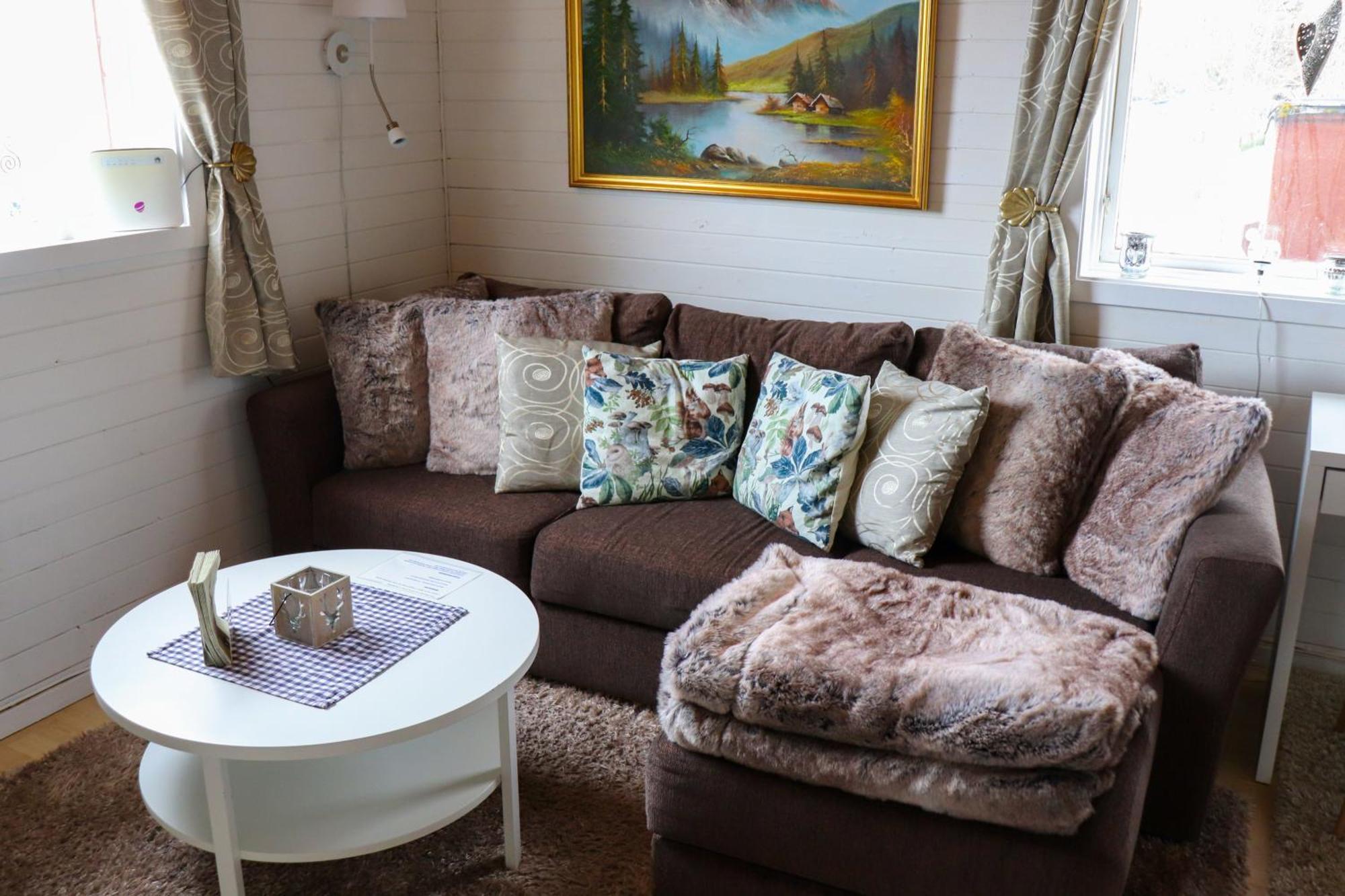 Feriehus Senja - Charming By The Sea With Terrace And Fantastic View